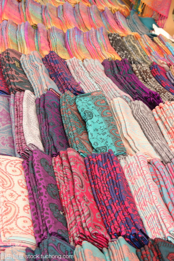 紡織物語 一匹色彩，萬般風情